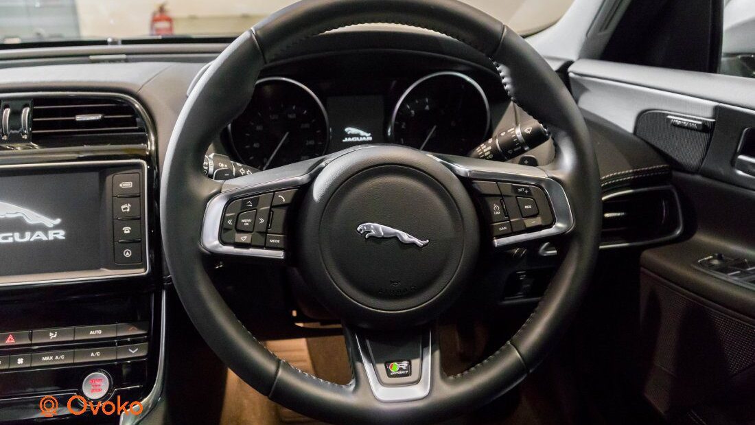 jaguar xe probleme
